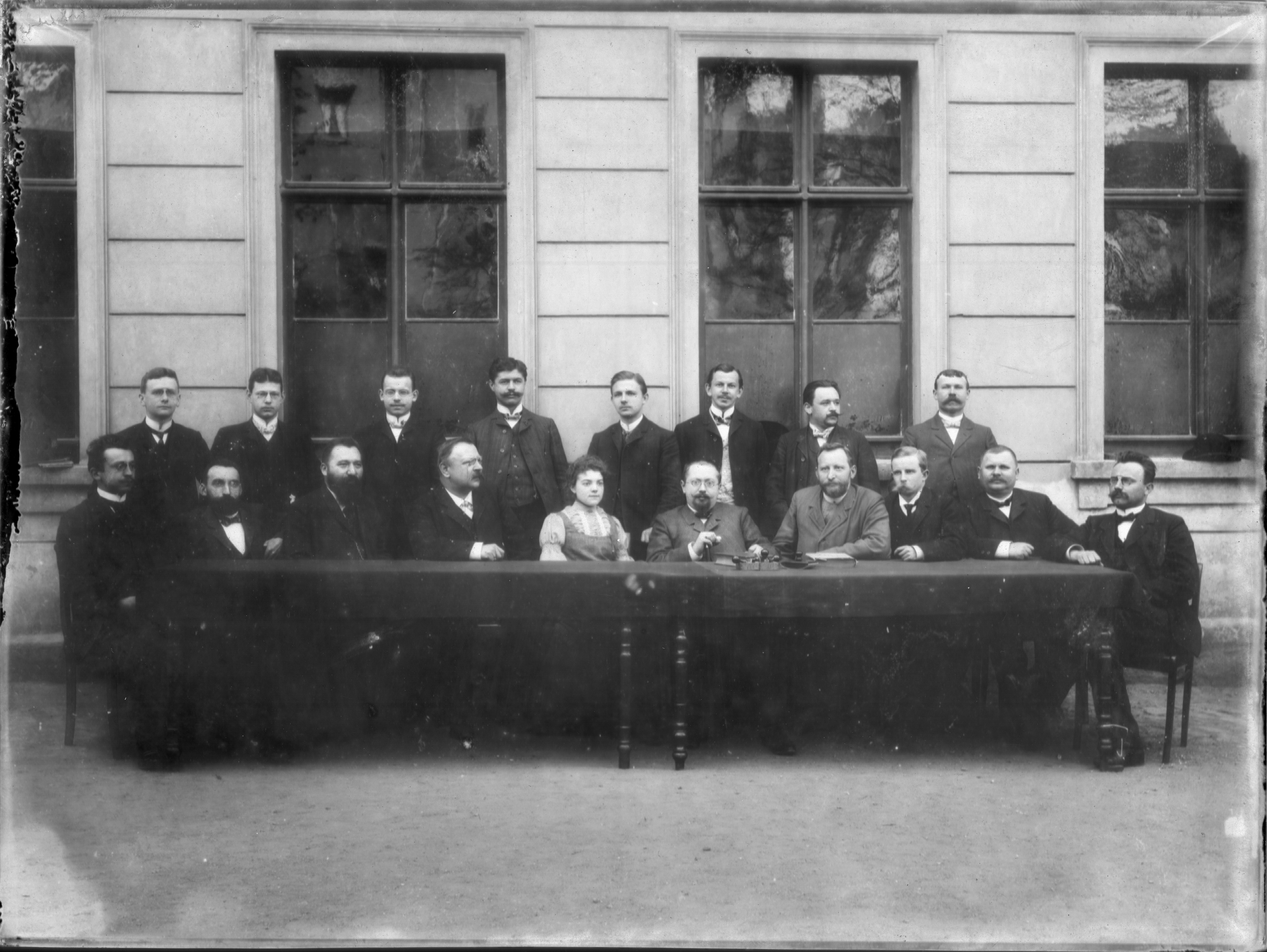 Kollegium der Stadtschule Taucha um 1902